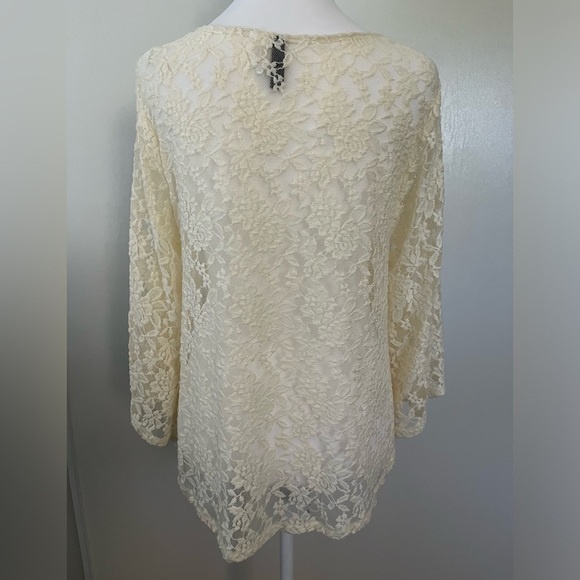 Ivory Lace 3/4 Sleeve Scoop Neck Top Medium - Picture 4 of 6
